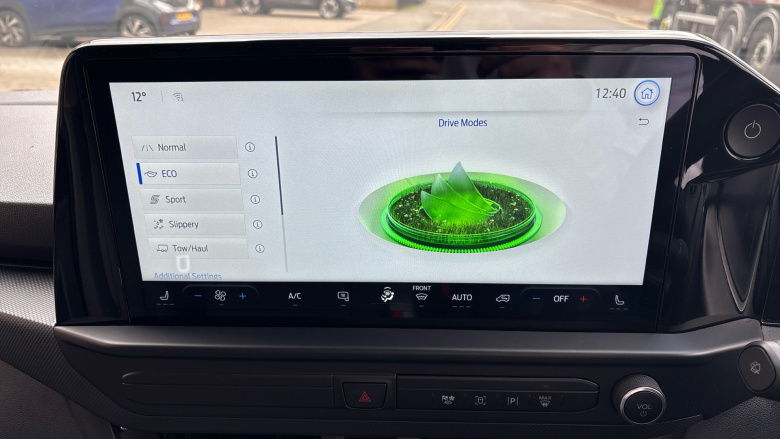 Ford Transit Custom E-320 L1 Rwd 100kW 65kWh H1 Van Limited Auto